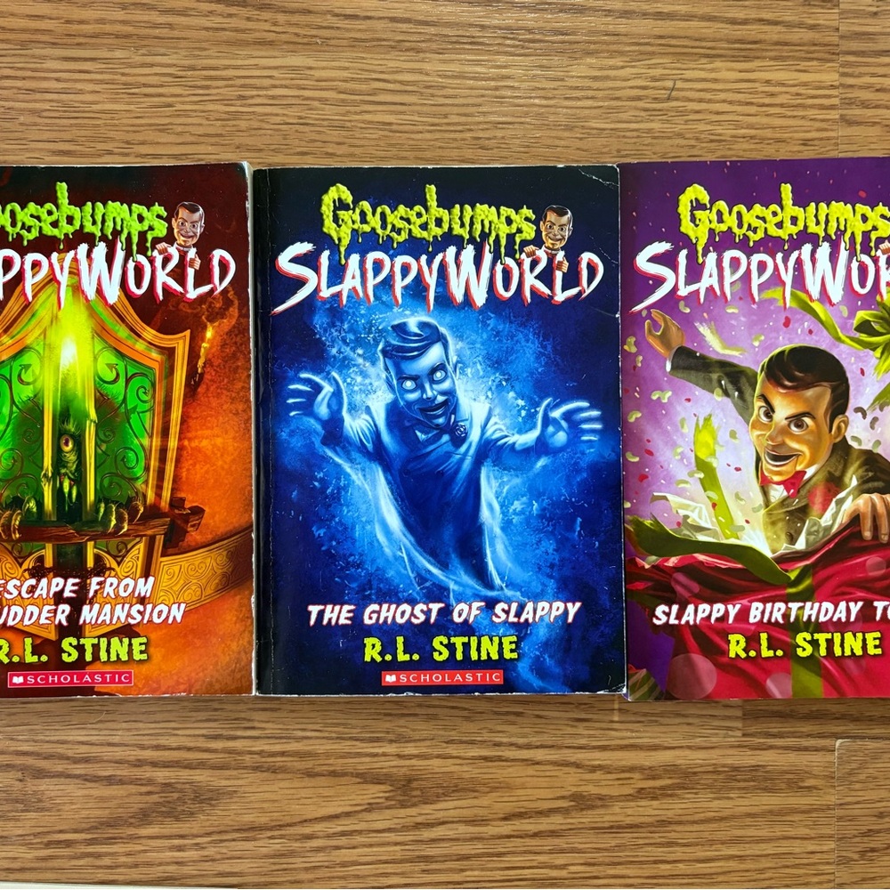 Goosebumps Book Lot - Colorful Paperback Collection - Picture 2 of 4
